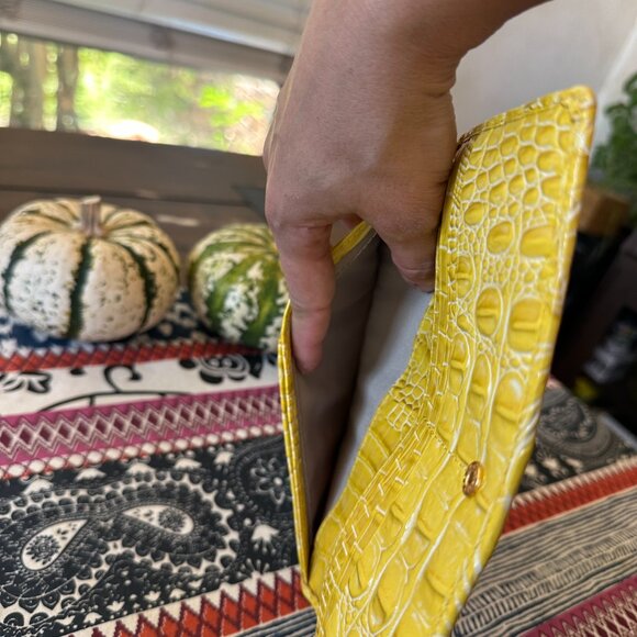 Brahmin Sunflower Yellow Ady Long Snap Wallet, Melbourne, EUC - Picture 11 of 14